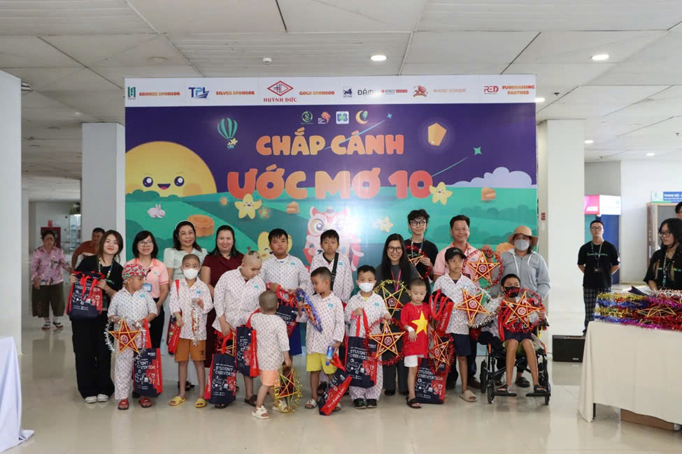 HUỲNH ĐỨC ĐỒNG HÀNH CÙNG CHẮP CÁNH ƯỚC MƠ 10